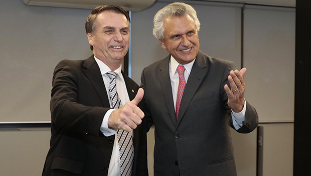Caiado articula visita a Bolsonaro para consolidar apoio na disputa eleitoral de 2026
