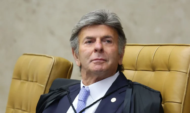 Fux lava a alma do Brasil em resposta a Gilmar