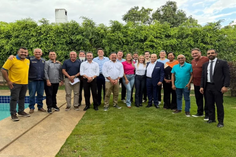 Almoço promovido por Ibaneis e Celina com a base do governo alinha grupo de olho em 2026