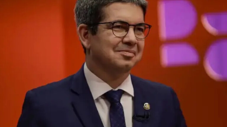 Líder do governo revela os dois nomes favoritos para o STF