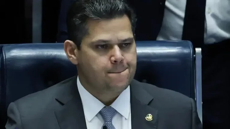 Senado é empurrado à humilhação e precisa reagir antes que o STF assuma controle total da República