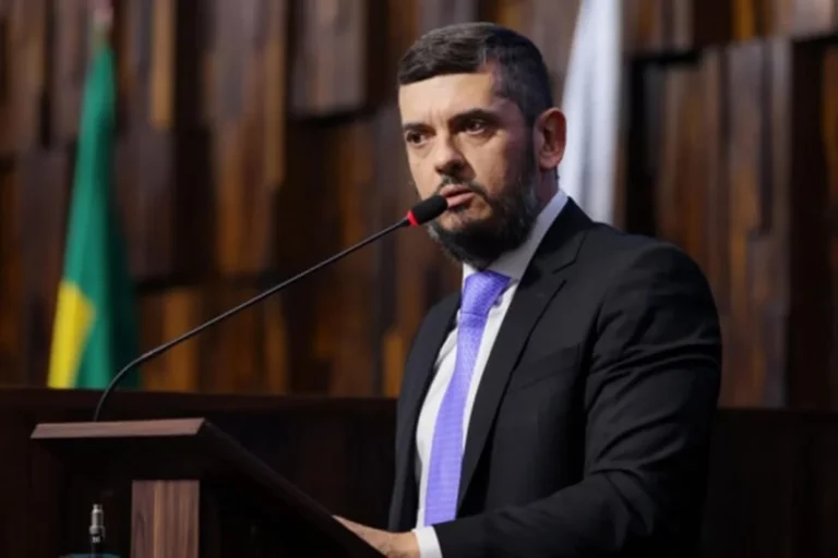 “ALERJ se ajoelha: revogação da prisão de Bacellar expõe a decadência do legislativo carioca”