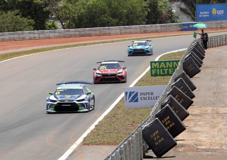 Final do GP BRB de Stock Car movimenta o domingo no Autódromo