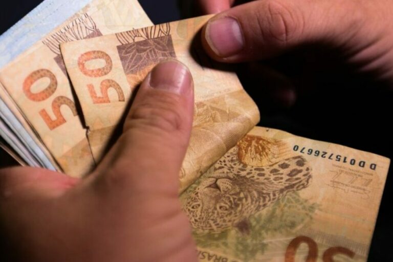 Em 16 dias de 2026, gasto público foi de R$244 bilhões; só governo Lula torrou R$99 bilhões