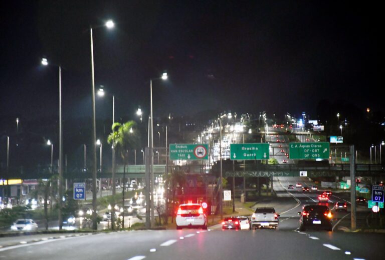 Distrito Federal já conta com quase 315 mil luminárias de LED