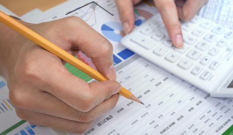 Professores passarão a pagar IR com o novo aumento salarial? Entenda