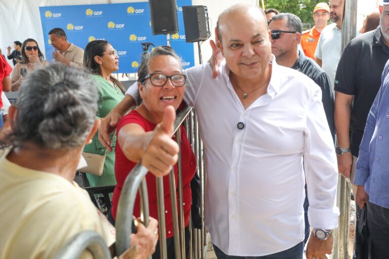 Mais de 320 pessoas conquistam o sonho da casa própria no Riacho Fundo II