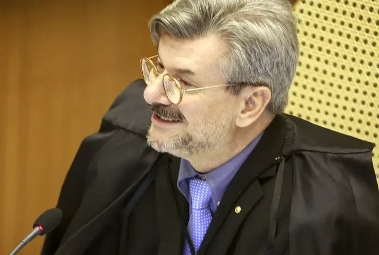 ESCÂNDALO NO STJ: Ministro Marco Aurélio Buzzi é afastado por acusações de importunação sexual e crise ética abala o Judiciário