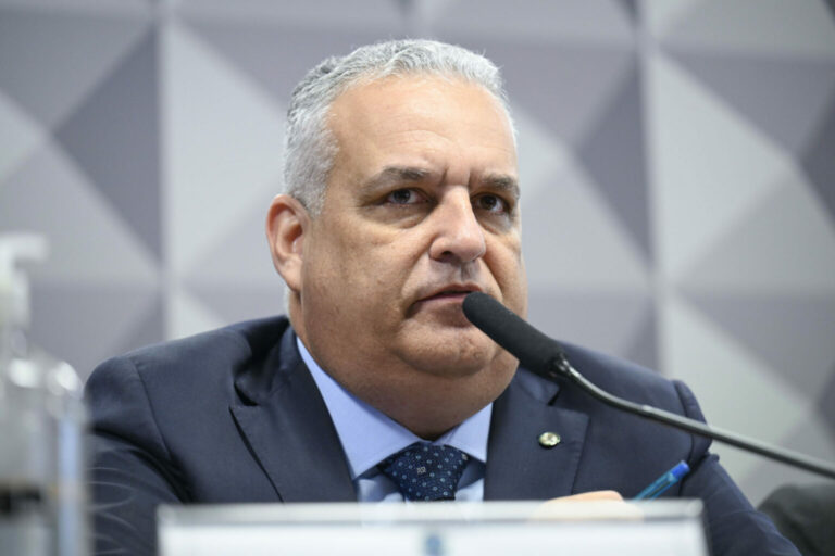 CPMI do INSS encontra indícios de rede bilionária de lavagem de dinheiro