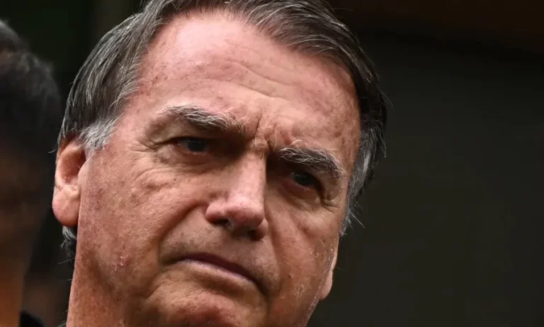 Gonet se manifesta a favor de prisão domiciliar a Bolsonaro