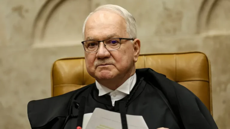 Sete anos depois: por que Edson Fachin ainda protela o fim do inquérito das fake news?