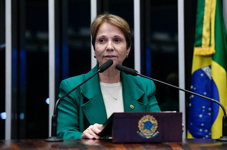 A vice dos sonhos de Flávio Bolsonaro e Rogério Marinho