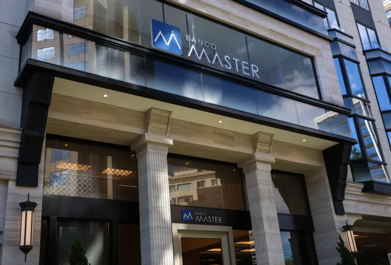 Master distribuiu R$ 220 milhões em contratos com autoridades; veja quem são os beneficiados
