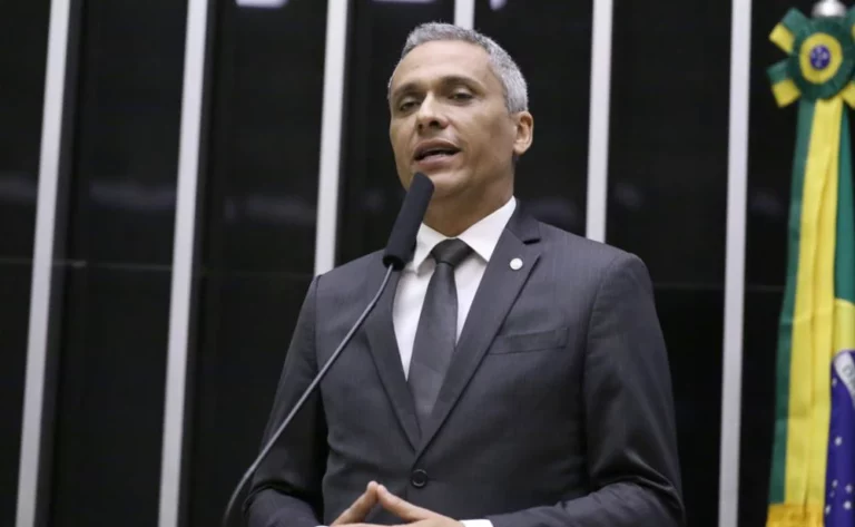 STF torna deputado Gustavo Gayer réu por injúria contra Lula