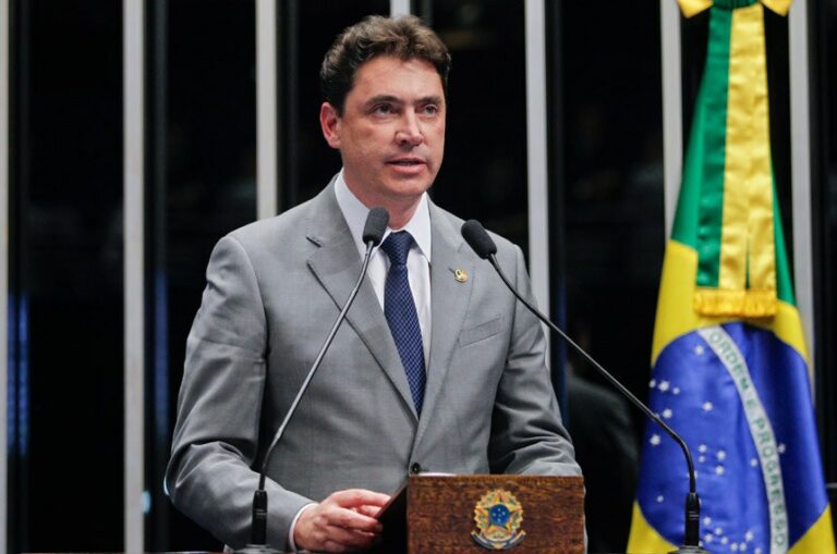 Wilder Morais (PL-GO) teve 53% de alinhamento com as orientações do governo Lula