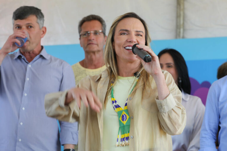 Governadora inaugura obras de infraestrutura no Sol Nascente