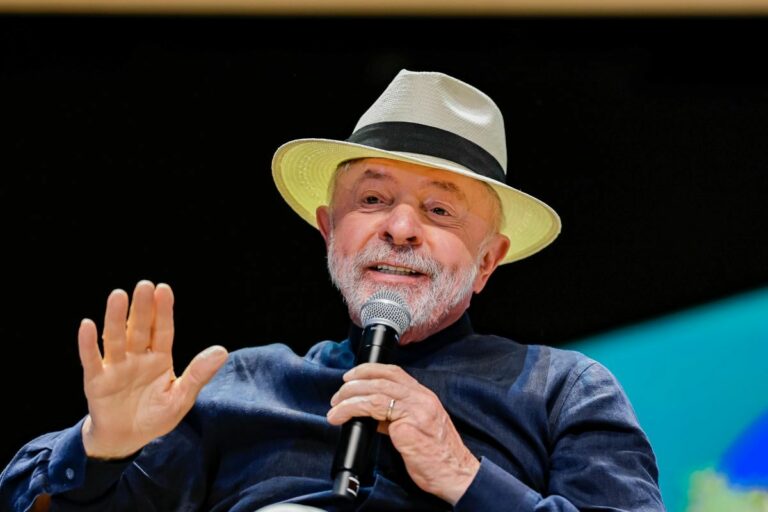 Lula ultrapassa limites do cargo ao trocar postura de chefe de Estado por ataques pessoais. Desespero?