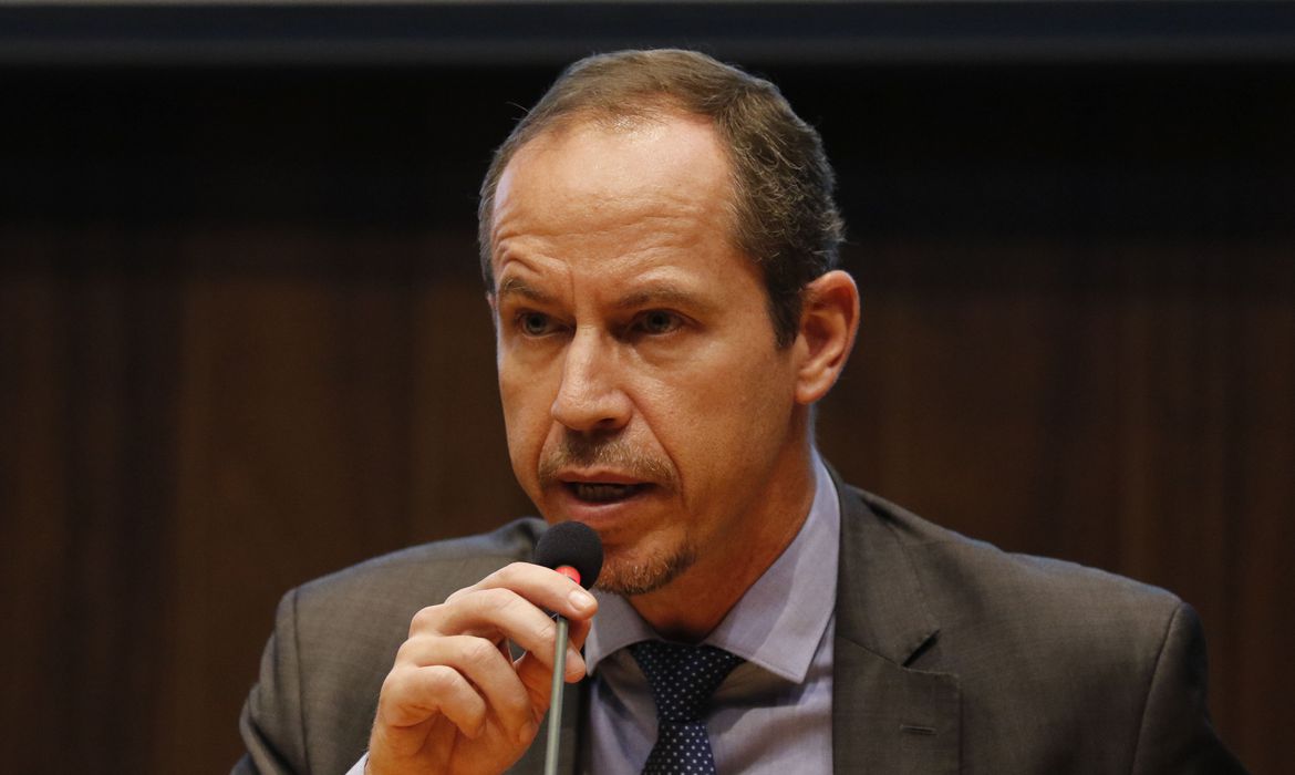 TRE-DF Manda Cappelli Remover Vídeo com IA Similando Fuga de Ibaneis e Celina