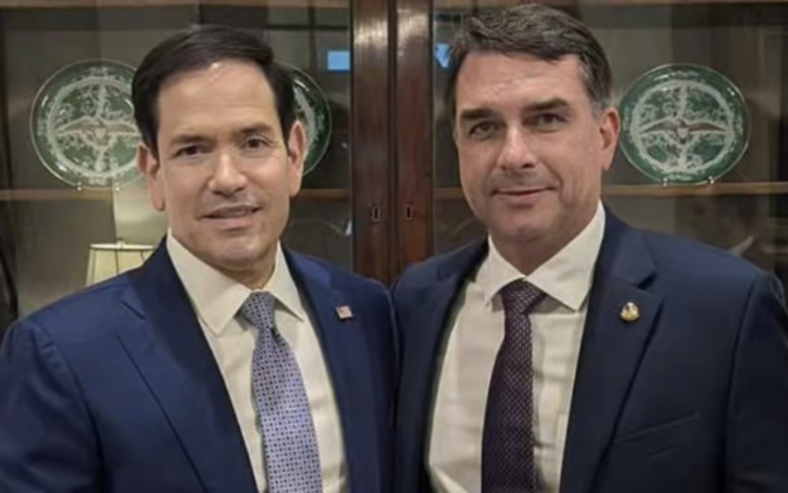 Flávio Bolsonaro está em segurança nos EUA, afirma aliado de Trump