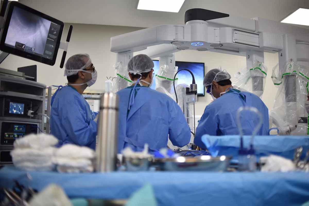 Saúde do DF ganha reforço: mais de 150 médicos são convocados para ampliar atendimento à população